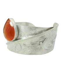 Load image into Gallery viewer, south seas treasure cuff with carnelian