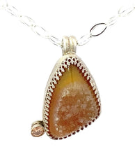 Load image into Gallery viewer, druzy quartz pendant
