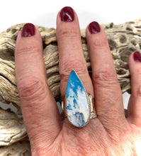 Load image into Gallery viewer, ring shown on hand