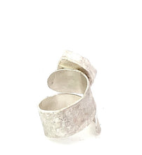Load image into Gallery viewer, moonstone ring from back