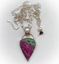 Load image into Gallery viewer, pendant shown with included chain