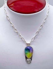 Load image into Gallery viewer, spiral sterling pendant