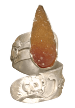 Load image into Gallery viewer, sterling ring is one of a kind with druzy gemstone