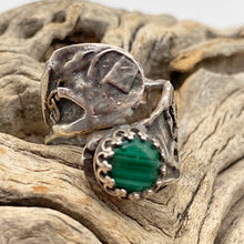 Load image into Gallery viewer, antiqued sterling malachite ring