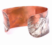 Load image into Gallery viewer, cuff from back