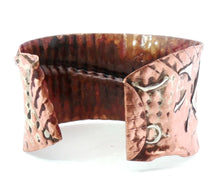 Load image into Gallery viewer, cuff from the back