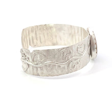 Load image into Gallery viewer, Gemstone fine silver cuff