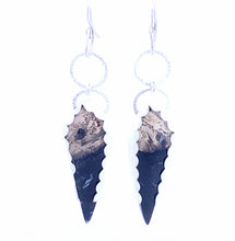Load image into Gallery viewer, palmwood root earrings