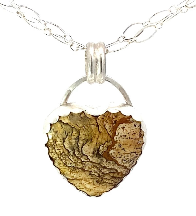 heart shaped picture jasper pendant