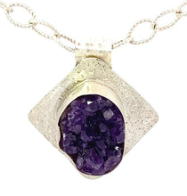 Load image into Gallery viewer, amethyst geode pendant