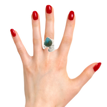 Load image into Gallery viewer, opal ring on hand