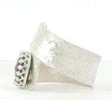 Load image into Gallery viewer, garnet ring from side