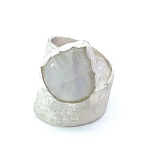 Load image into Gallery viewer, moonstone fine silver ring