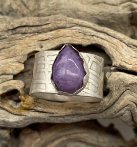 Sterling & charoite gemstone ring. Size 9 to 9 1/2