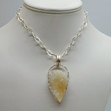 Load image into Gallery viewer, druzy pendant shown on bust