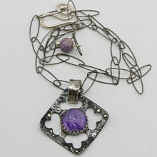 Load image into Gallery viewer, charoite pendant showing the link chain
