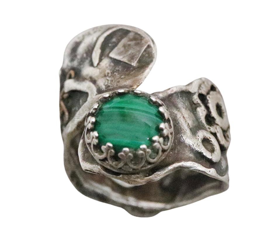 green malachite gemstone ring