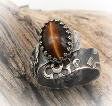 Load image into Gallery viewer, tigers eye gemstone ring on silver